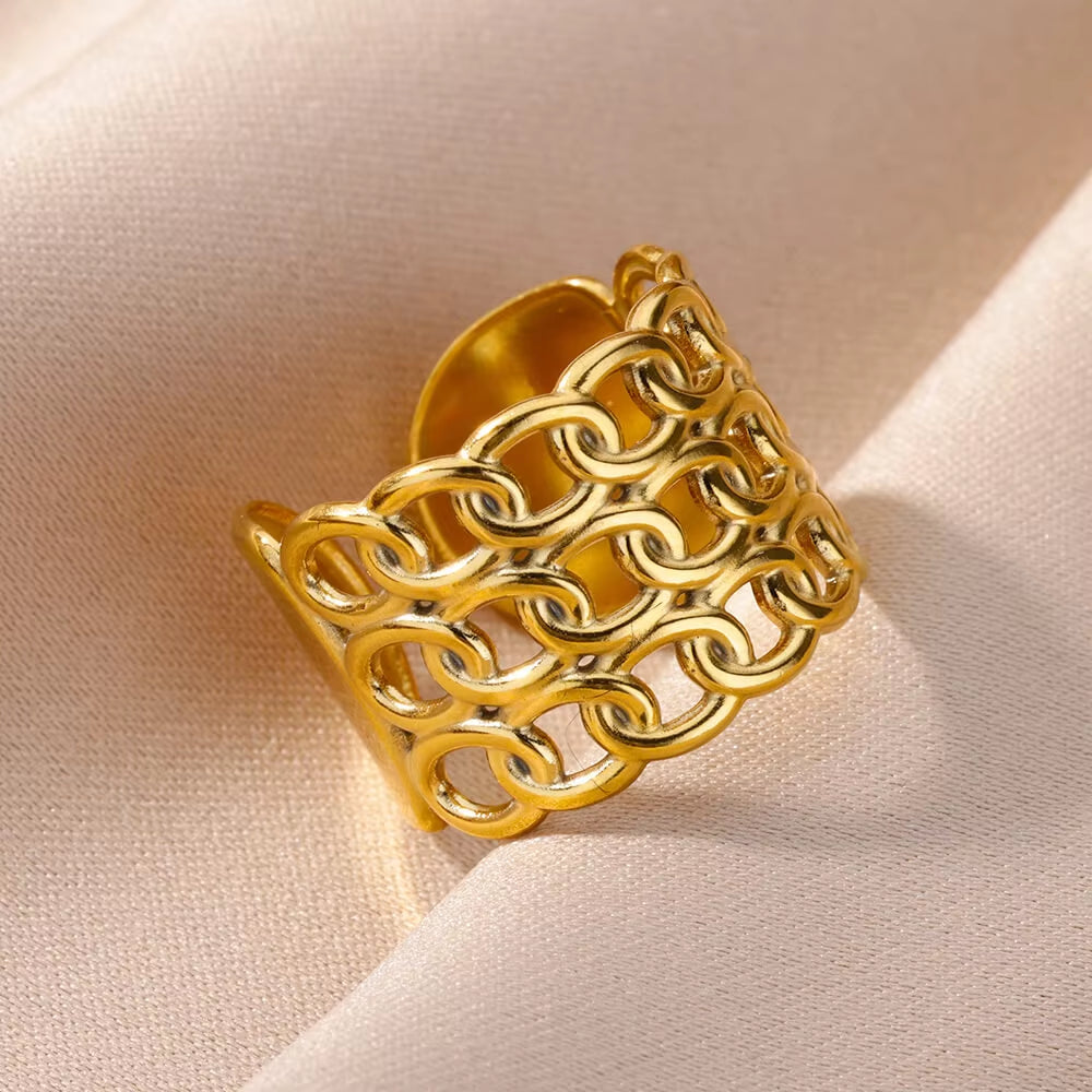 Elegant 316L Stainless Steel Gold Rings for Women - Timeless Luxury Wedding & Fashion Cocktail Ring - Never Fade, Hypoallergenic, Free Shipping